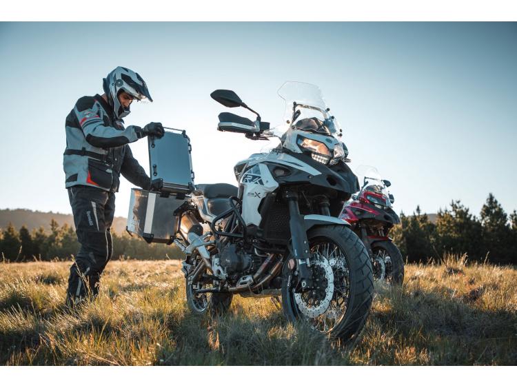 BENELLI TRK 502 X