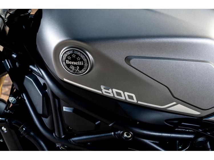 BENELLI LEONCINO 800