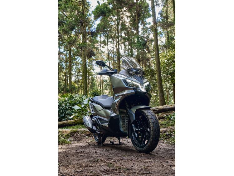 SYM ADX 300
