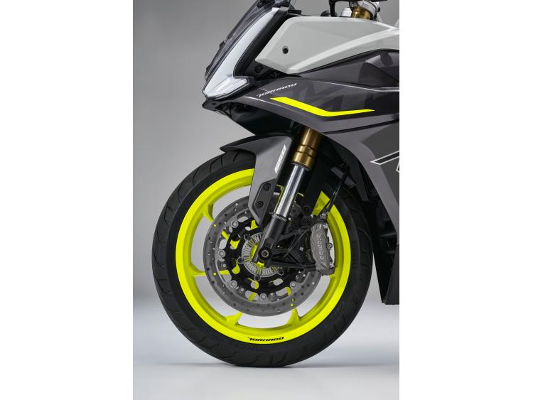 BENELLI TORNADO 550