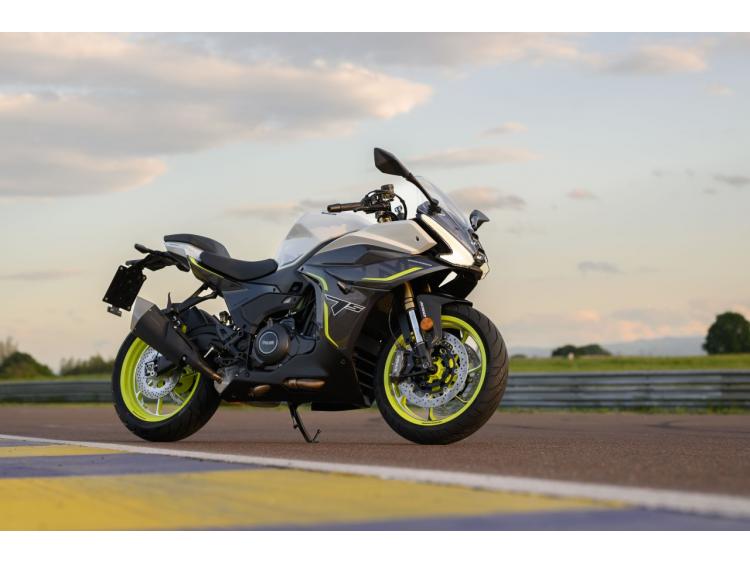 BENELLI TORNADO 550